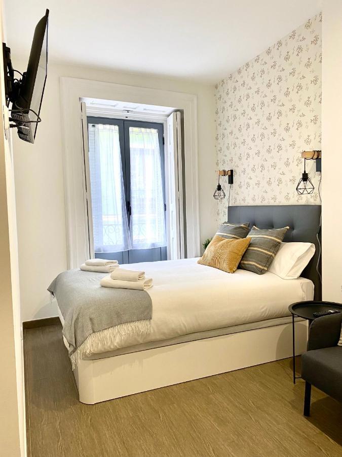 Fuencarral Apartment *