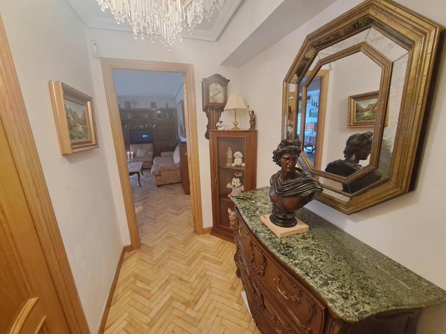 Piso Amplio Y Acogedor Madri