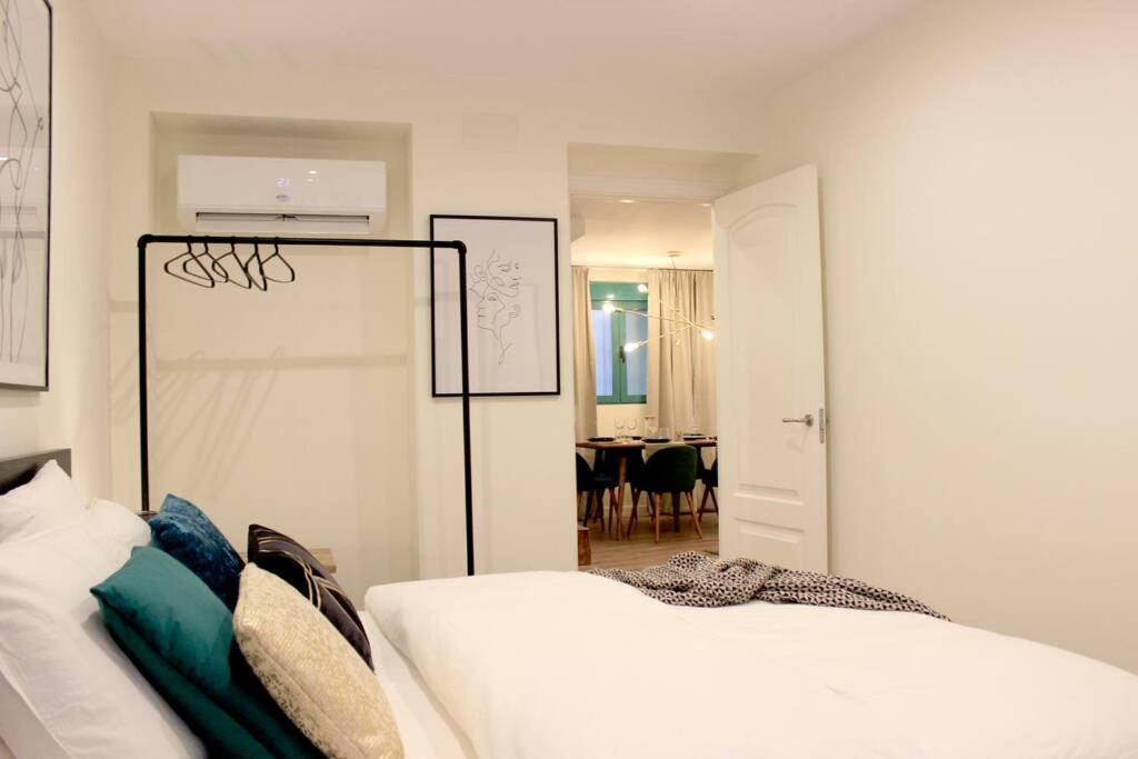 City Center 2bd Private Apt Puerta El Sol + Ac