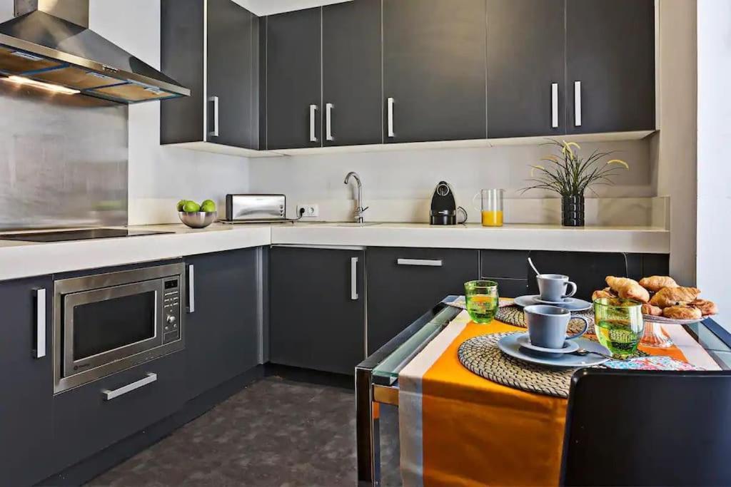 Spacious Luxury 1br In Centro! S.an Apartamento *