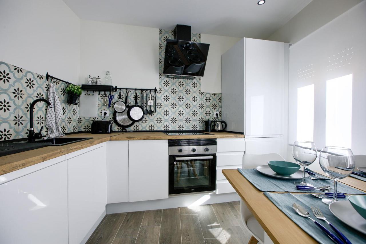 Casa Marmel Plaza Castilla Apartment *