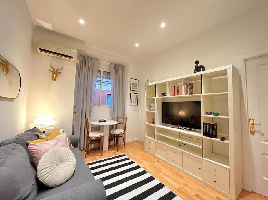 Apartment Exterior Atocha Ile Fe