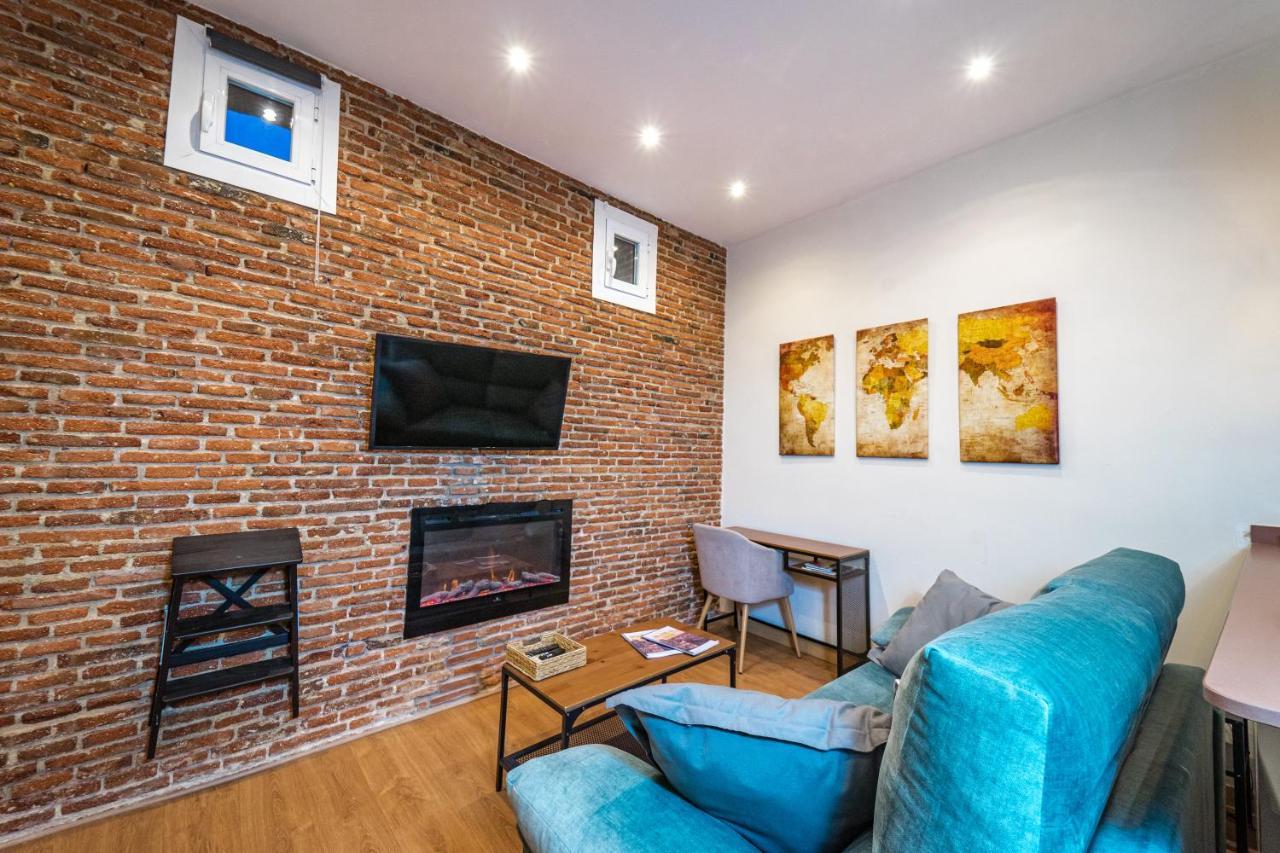 Acogedor Estudio En Cuatro Caminos By Bebalmy Madrid