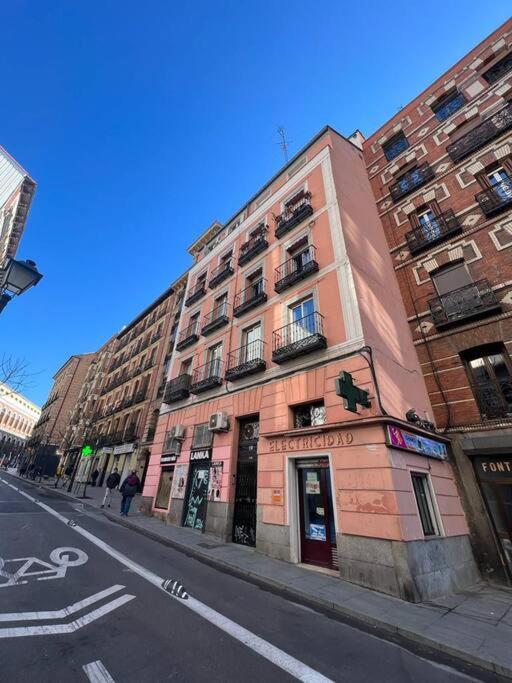Punta Me Beautiful In Plaza Espana Apartment Madrid