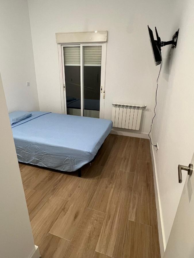 Roomstay Plaza Castilla Hostel Madrid