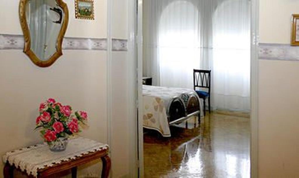 Delfina Guest house 2*