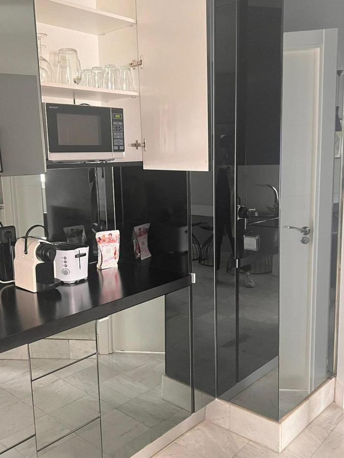 Apartamento Amazinn Places Embajadores Iii
