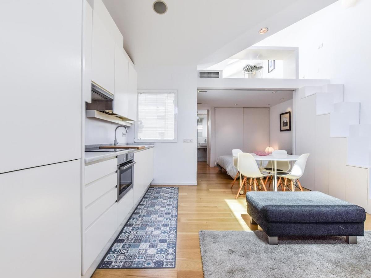 Atico Reformado En Anton Martin Appartement *