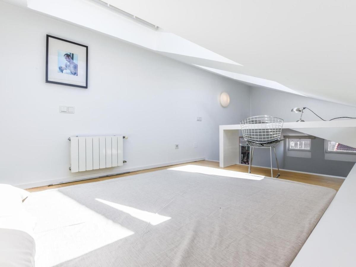 Atico Reformado En Anton Martin Appartement Madrid