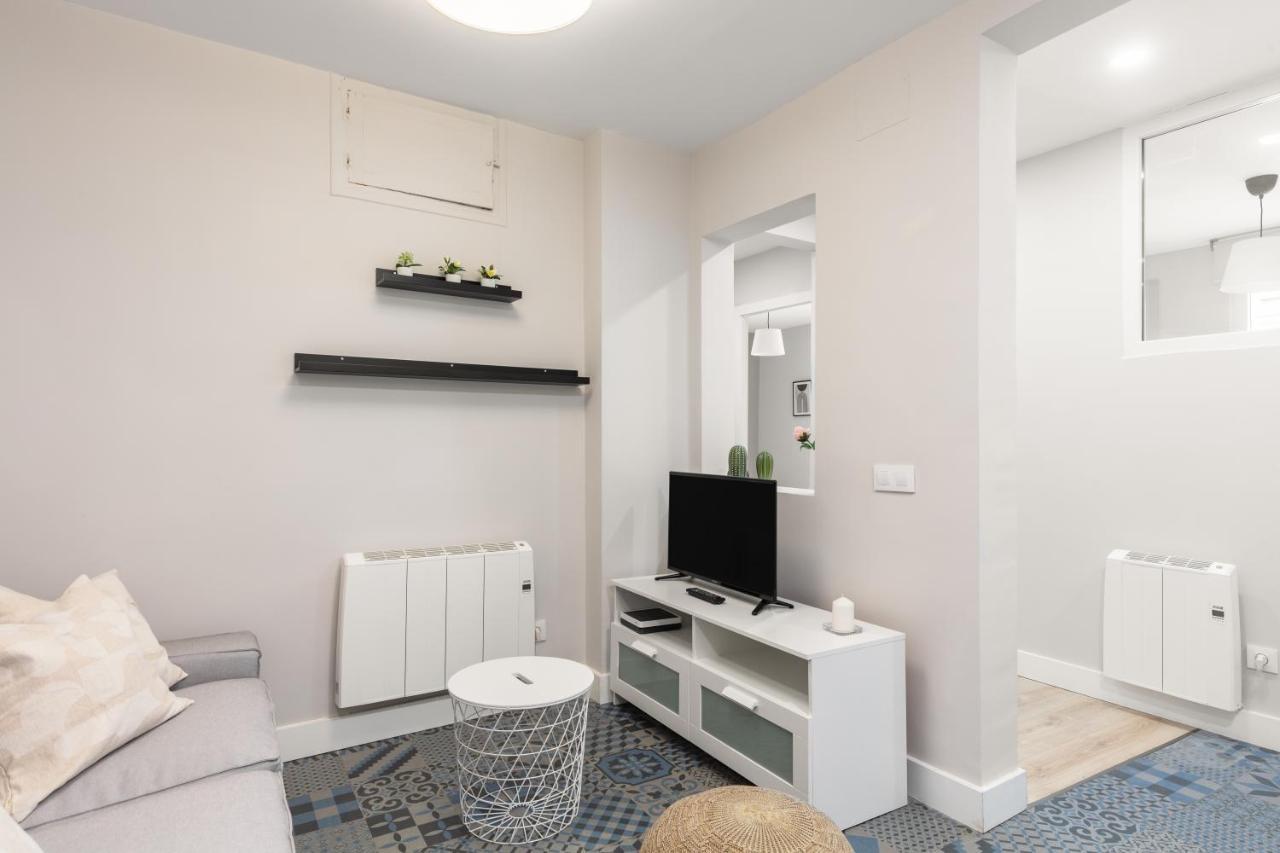 Appartement 2 Bedrooms 1 Bathroom Furnished - Letras - Bright - Mintystay Madrid