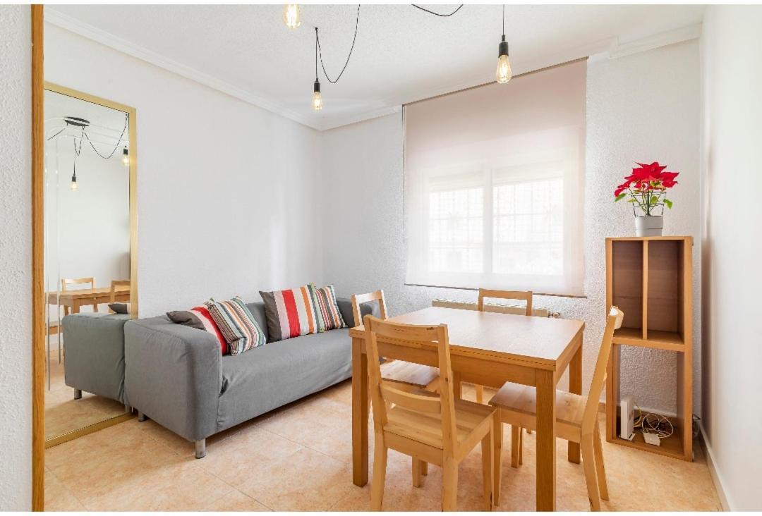 Apartamento En Vista Alegre A 20 Minutos Del Centro Madrid