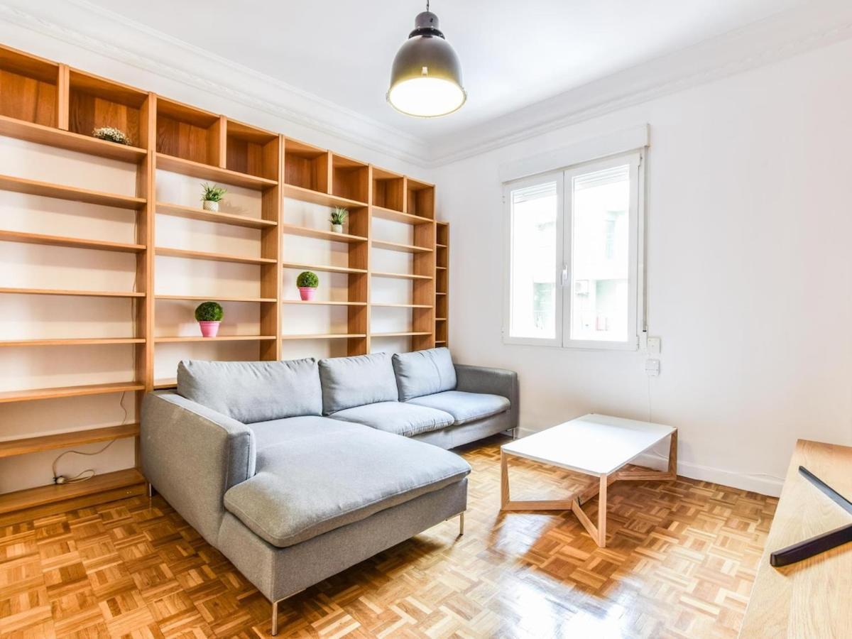 Apartamento En Atocha 10 Personas