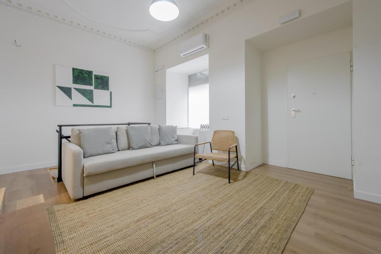 Appartement Modern Apt & Cool Interior Design En El Retiro Madrid