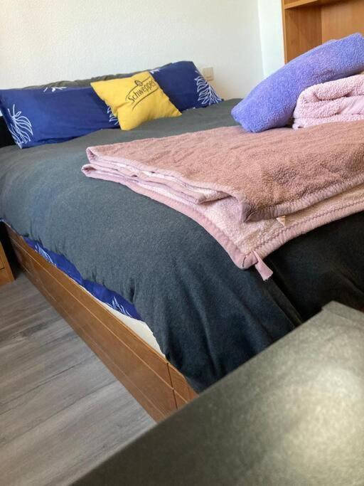 Silencioso, Luminoso Y Familiar Apartamento Appartement Madrid