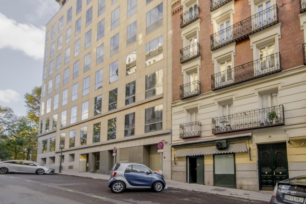 Modern Apt & Cool Interior Design En El Retiro * Madrid