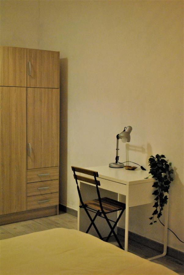 Piruli Home- Cozy With Patio * Madrid
