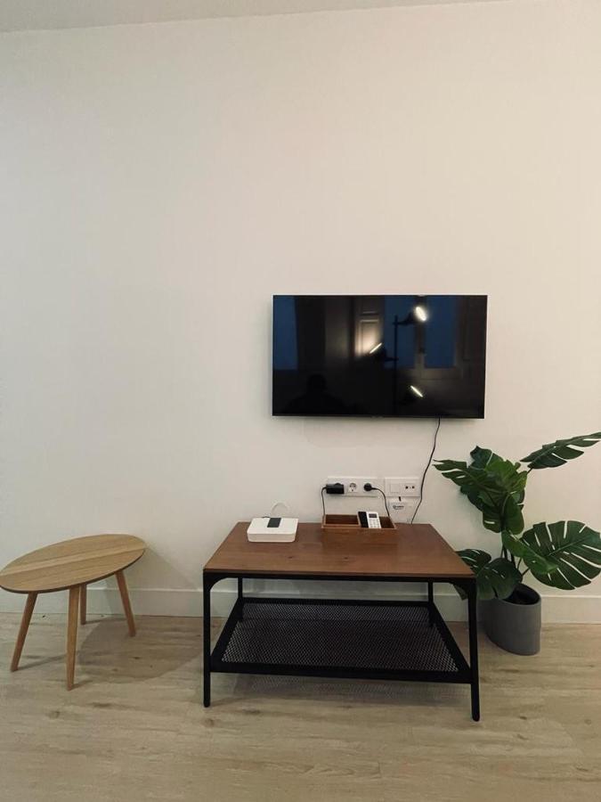 Nuevo Apt 7 Pax En Malasana / Gran Via * Madrid
