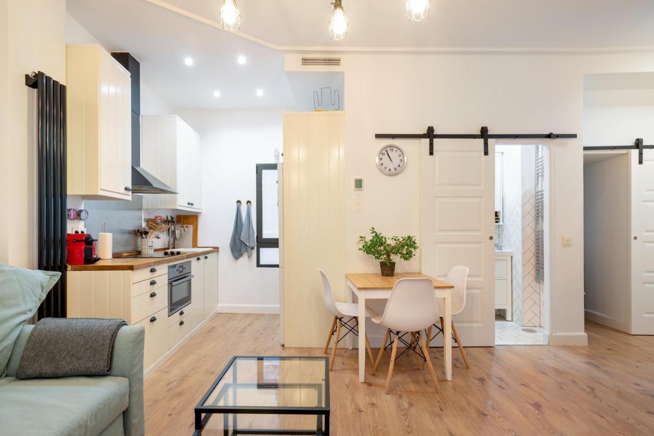 Apartamento 1 Bedroom 1 Bathroom Furnished - Malasana - Cozy & Modern - Mintystay Madrid