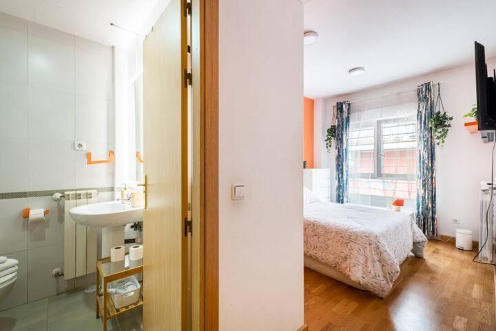 Apartamento Especial Grupos A 3 Paradas Del Metro Atocha *