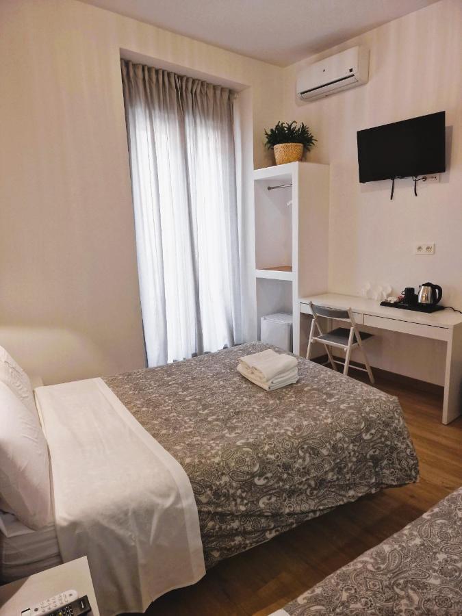 Comercial Casa de hóspedes *
