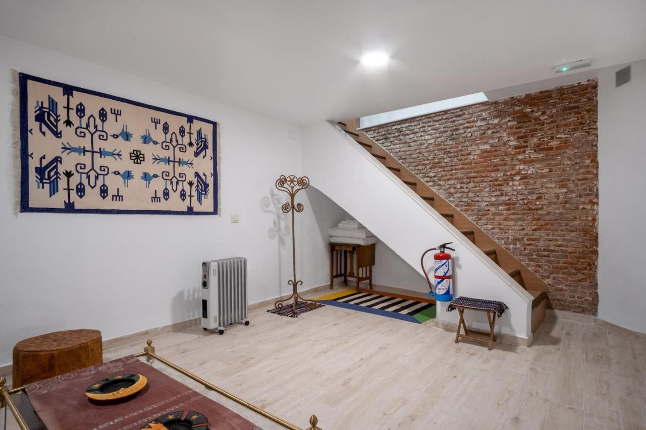 2 Bedrooms 1,5 Bathrooms Furnished - Malasana - Cozy & Vintage - Minty * Madri