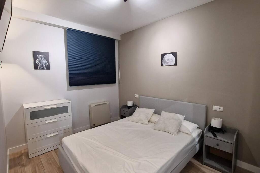 Loft En Junto Al Metro. Apartment *