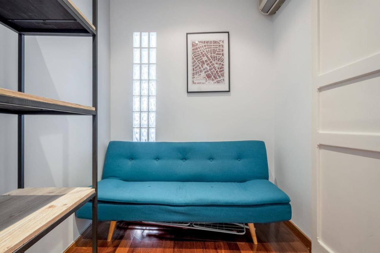 2 Bedrooms 1 Bathroom Furnished - Anton Martin - Vintage - Mintystay Apartamento *