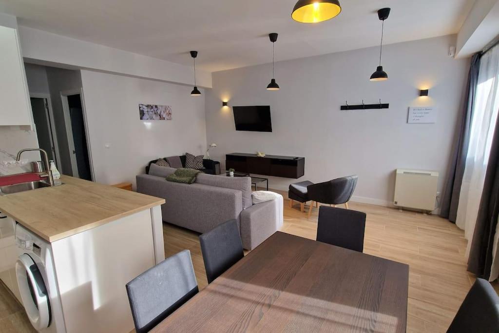 Loft En Junto Al Metro. Apartment