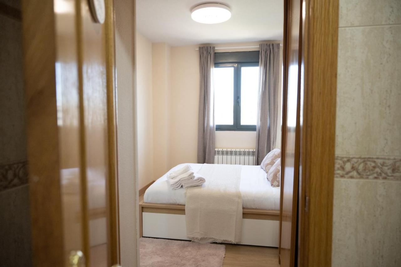 Apartamento For Your Amplio Y Luminoso Temporal En Orcasitas - Wifi Bea25