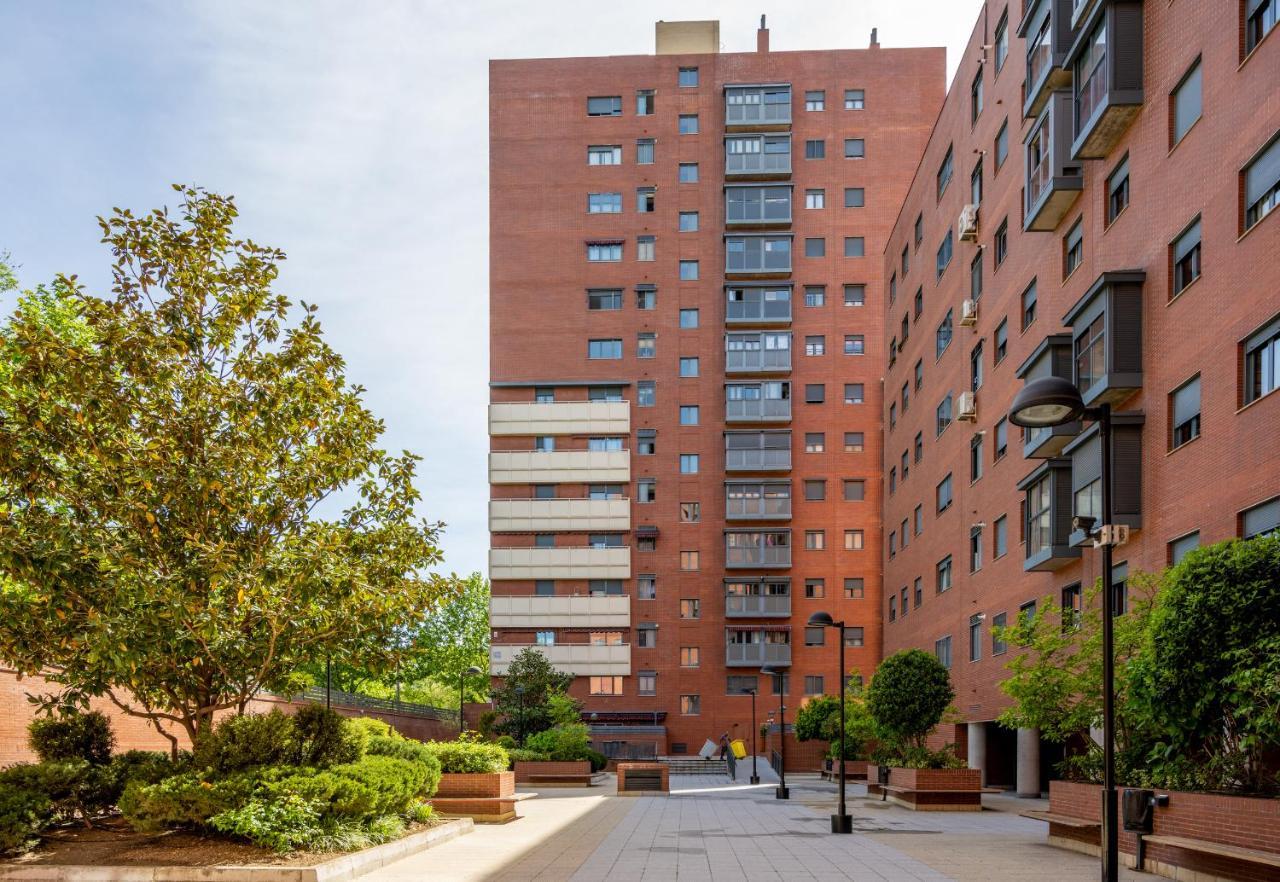Apartamento For Your Amplio Y Luminoso Temporal En Orcasitas - Wifi Bea25 Madrid
