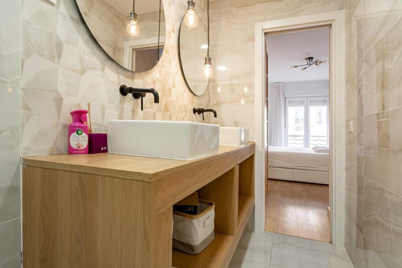 3 Bedrooms 2 Bathrooms Furnished - Salamanca - Stylish - Mintystay * Madri