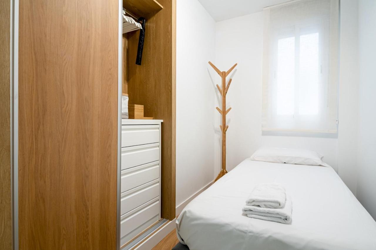 3 Bedrooms 2 Bathrooms Furnished - Salamanca - Stylish - Mintystay Apartamento Madri