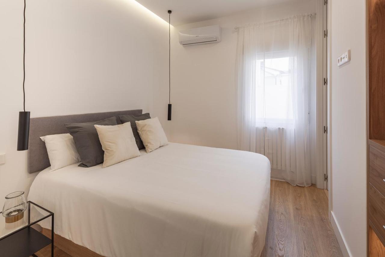 Plaza Espana Iii Calle Leganitos 2br 2bh Apartamento