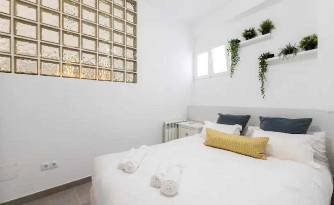 2 Bedrooms 2 Bathrooms Furnished - Plaza Mayor - Spacious & Equipped - Mintystay