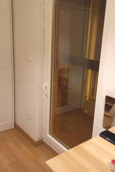 Alojamiento Disponible Para Una Persona Apartment