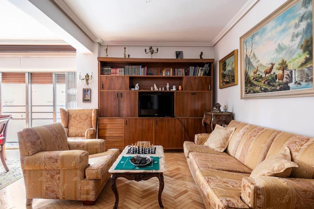 Piso Amplio Y Acogedor Appartamento