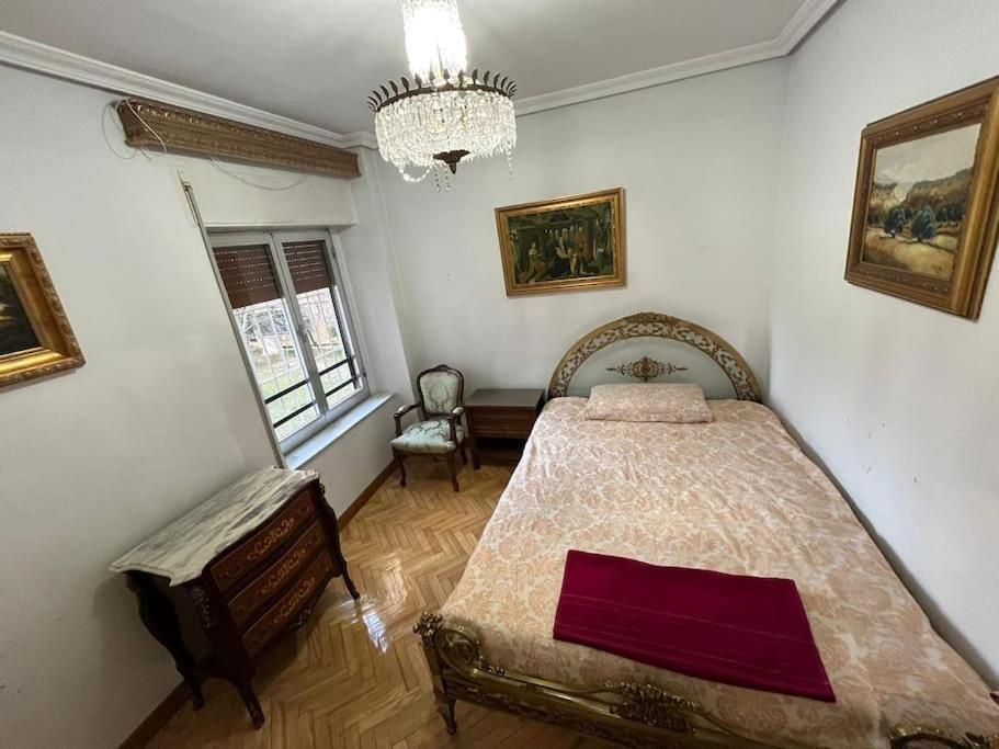 Piso Amplio Y Acogedor Madrid