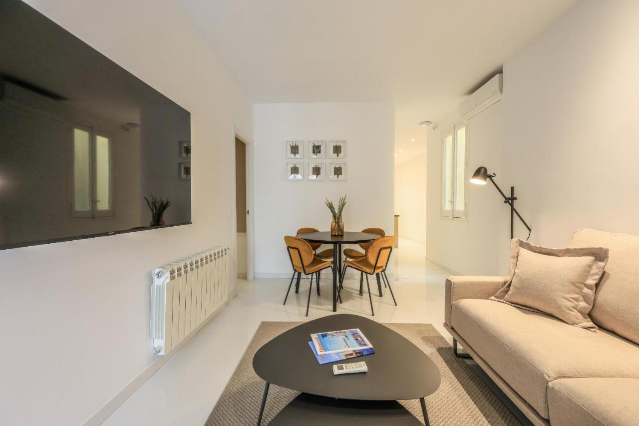 Appartamento Ap Embajadores Xiv Madrid