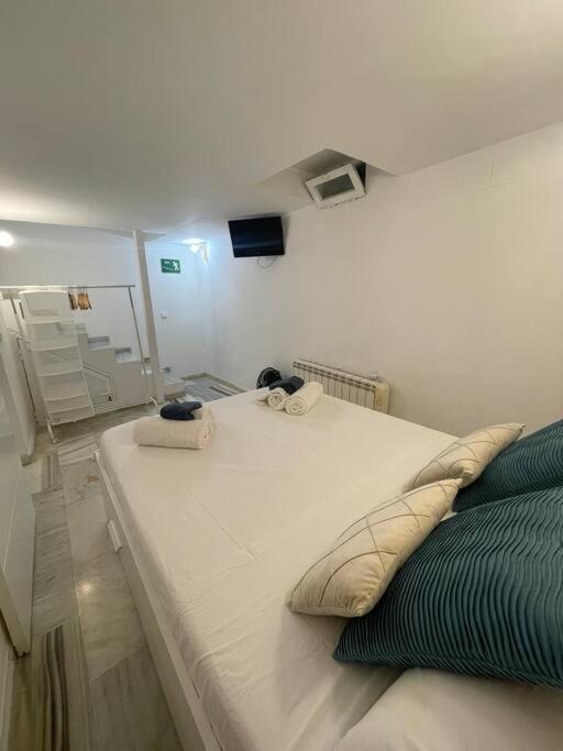 Arriaga Bajo- Precioso Duplex. Parking Gratuito Appartement Madrid
