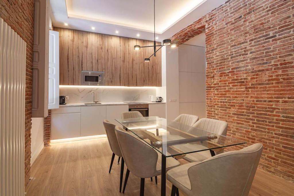 Salamanca V Calle Alcantara 3br 3bh Apartamento