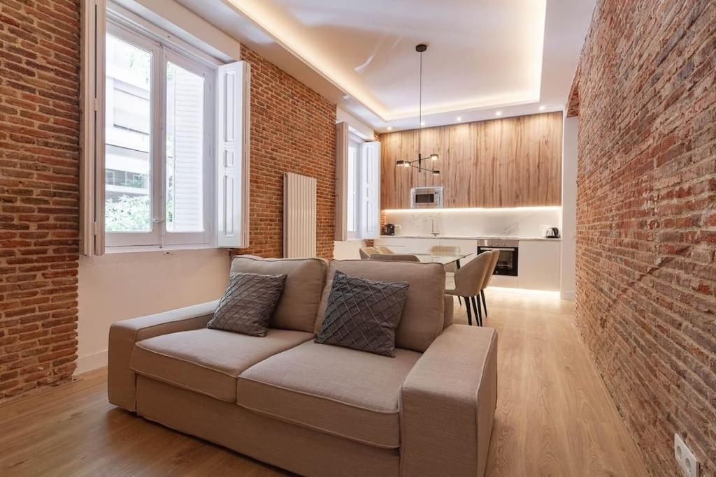 Apartamento Salamanca V Calle Alcantara 3br 3bh