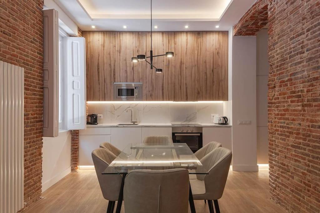 Salamanca V Calle Alcantara 3br 3bh Apartamento