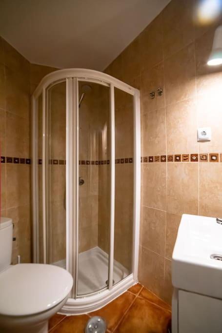 Cozy Plaza Espana I Renovated 3br 2bh *