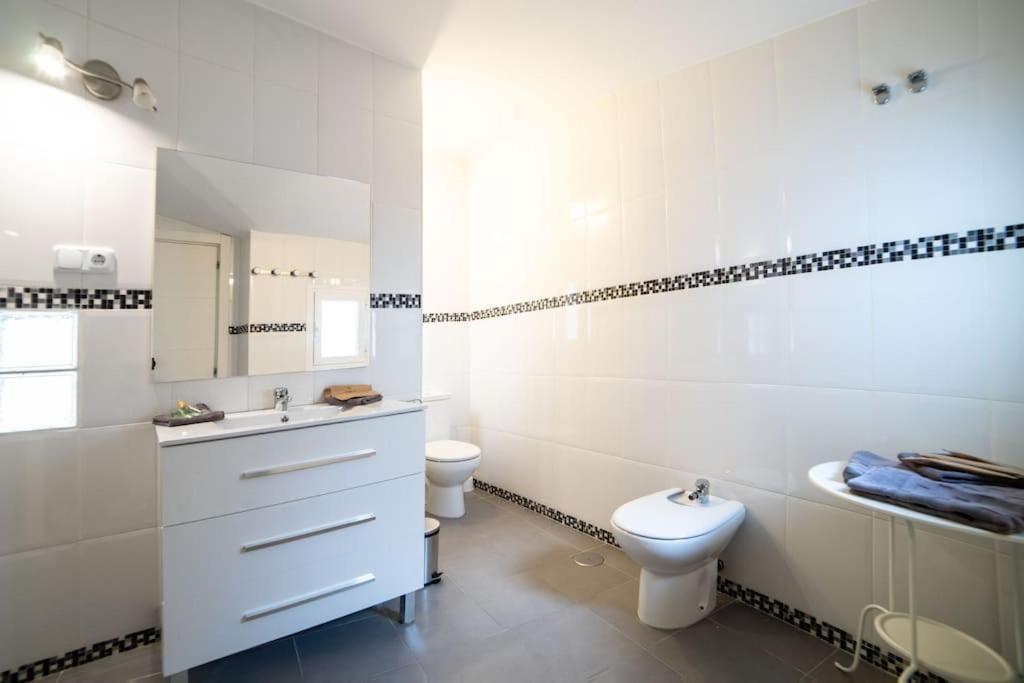 Cozy Plaza Espana I Renovated 3br 2bh *