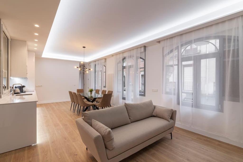 Centro Vi Calle De La Paz 4br 4bh Appartement Madrid