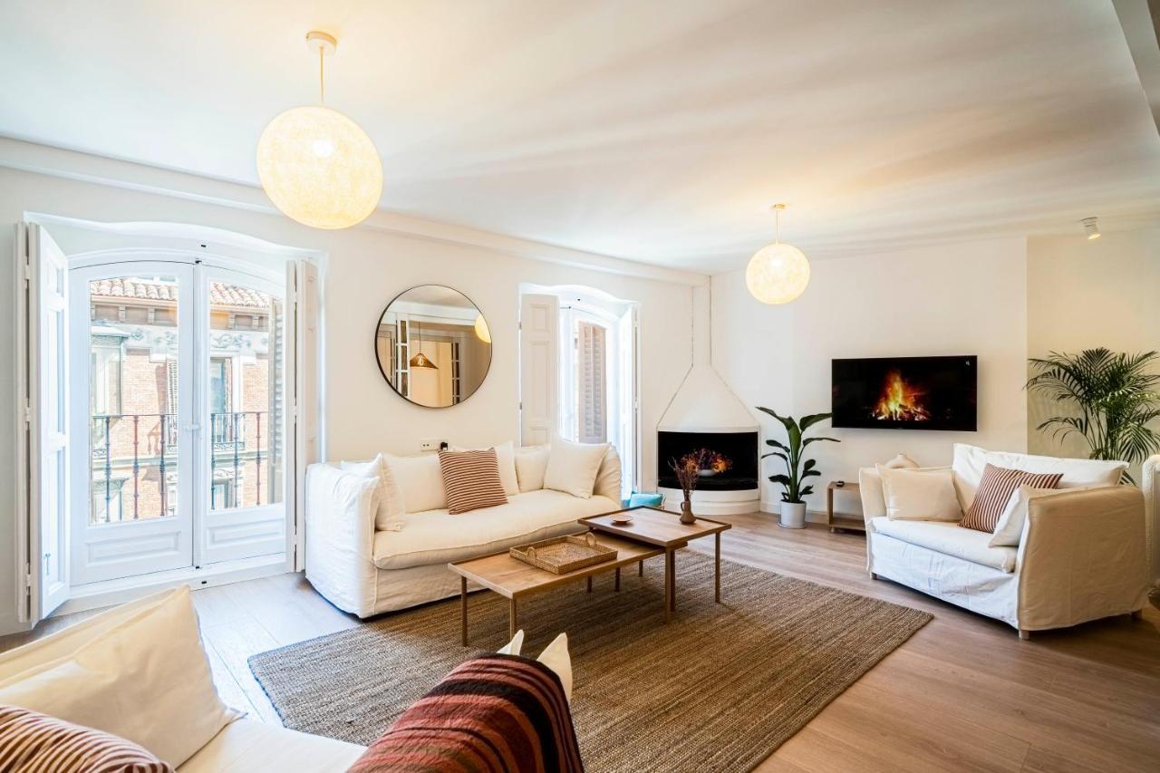 Ever House - Atocha1 Superb-location Apartment *