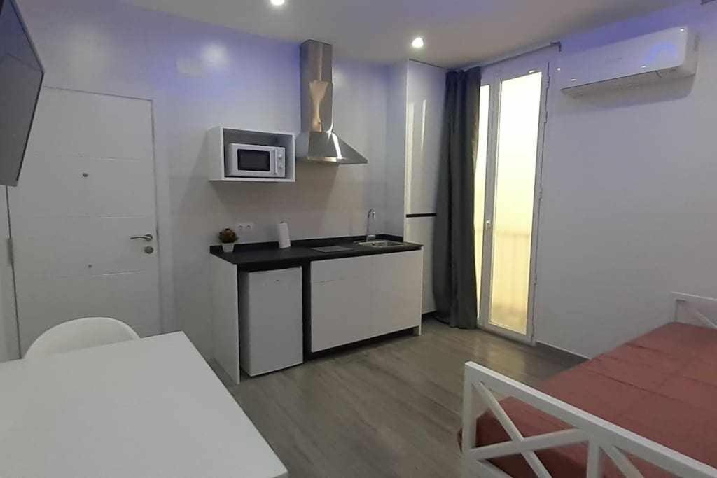 Comodo Mayor Y Sol Apartment *