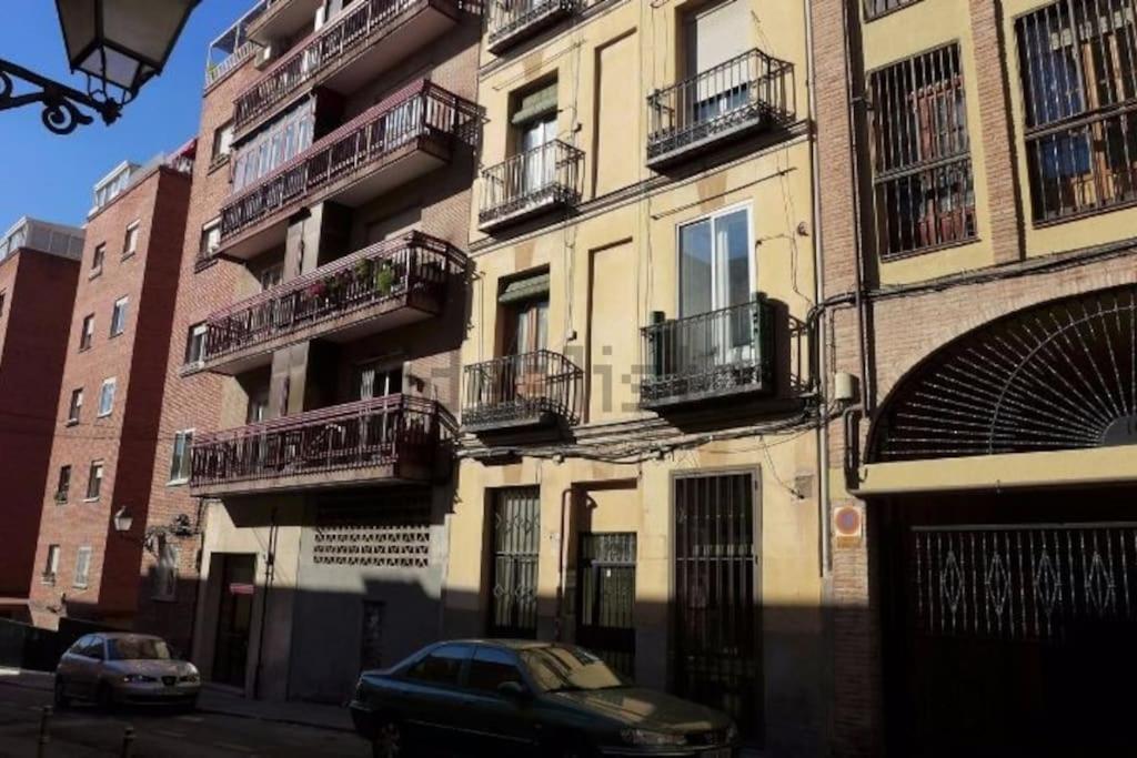 San Bernabe, 2 En Vistillas Junto A Metro Puerta De Toledo * Madrid