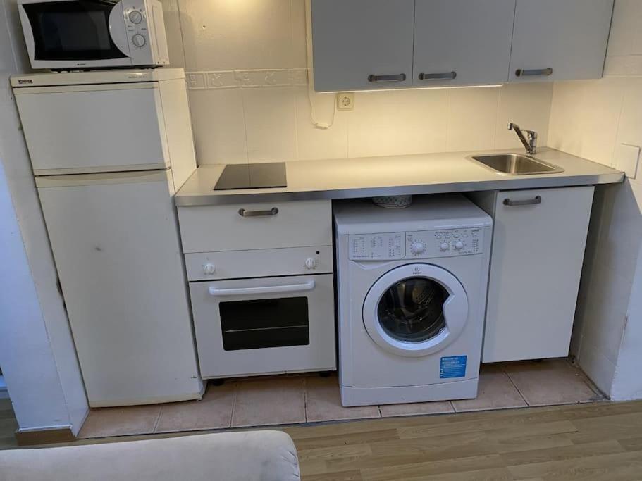 San Bernabe, 2 En Vistillas Junto A Metro Puerta De Toledo *