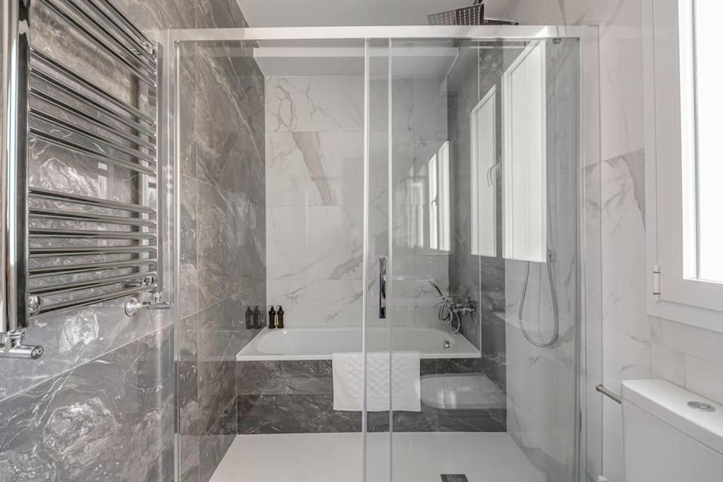 Apartment Malasana Xi Calle Manuela Malasana 3br 3bh *